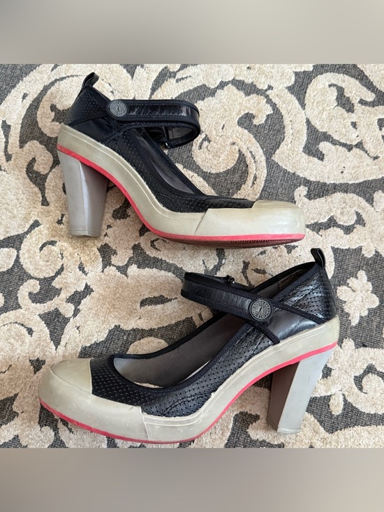 Dkny Shoes - Vintage 1989 DKNY Mary Jane Eleanor black heels